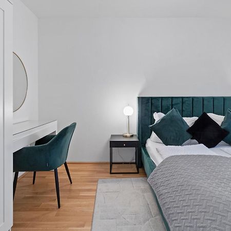 Balcony Apartment I 50 M² I Near City Center Vienna Esterno foto