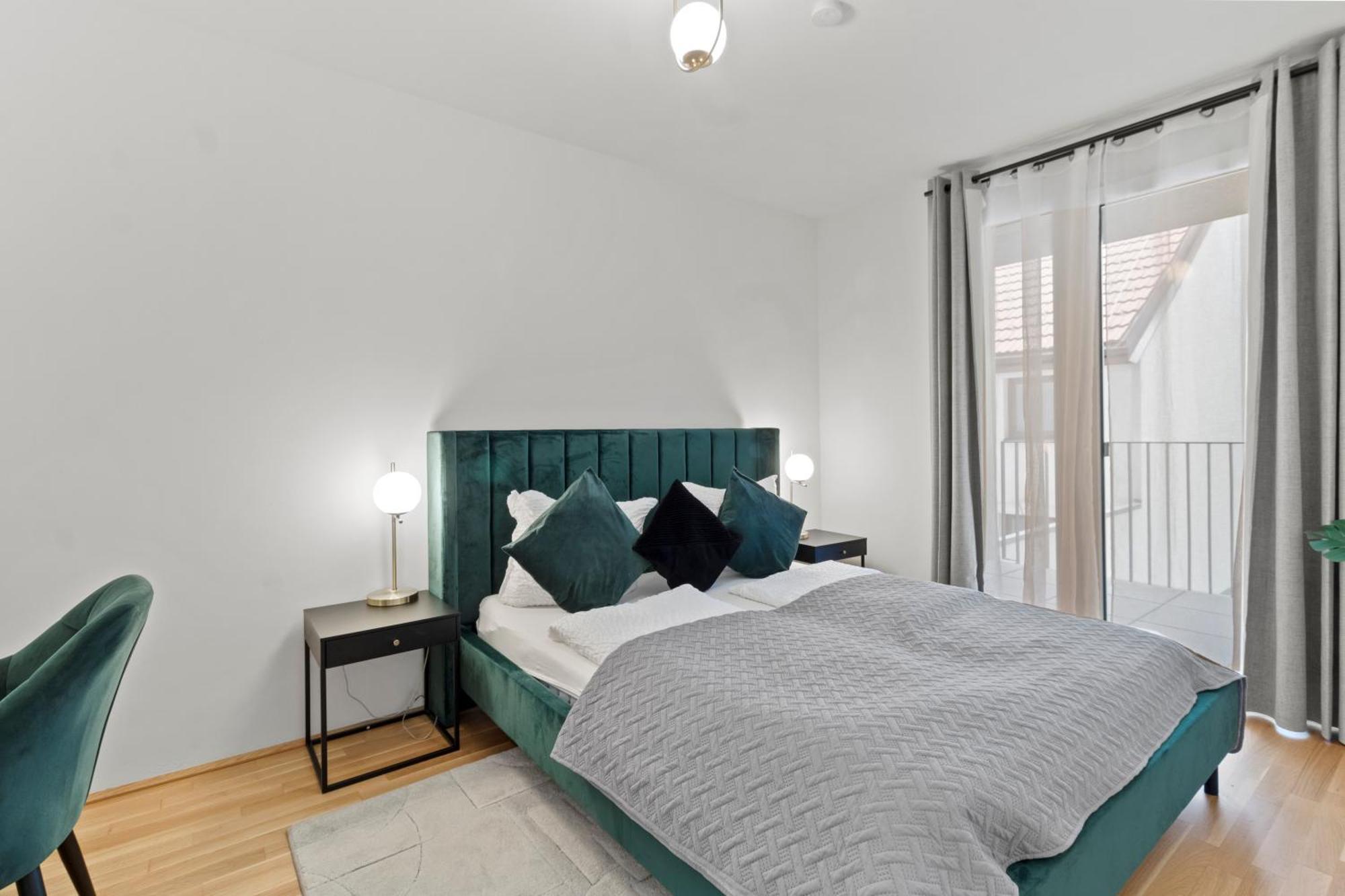 Balcony Apartment I 50 M² I Near City Center Vienna Esterno foto